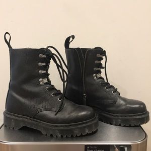 Doctor Martens Boots/Docs/Dr Martens/Boots/Winter